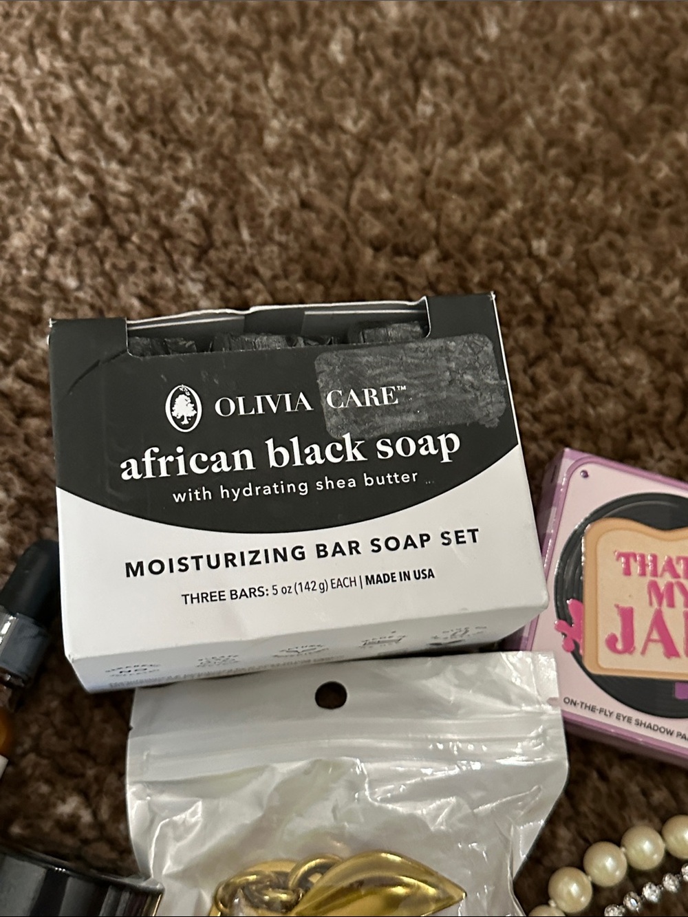 Too faced, polite society, mad hippie and more - Picture 4 of 10